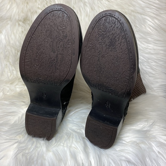 UGG Leather Boots Black and Brown EUC Women’s 9.5 or 9 1/2 Lula Mae - Picture 7 of 13